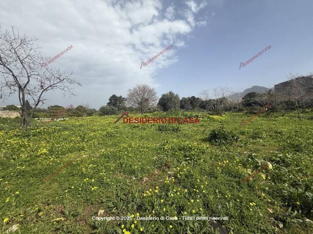 Terreno in vendita a Carini, Sicilia