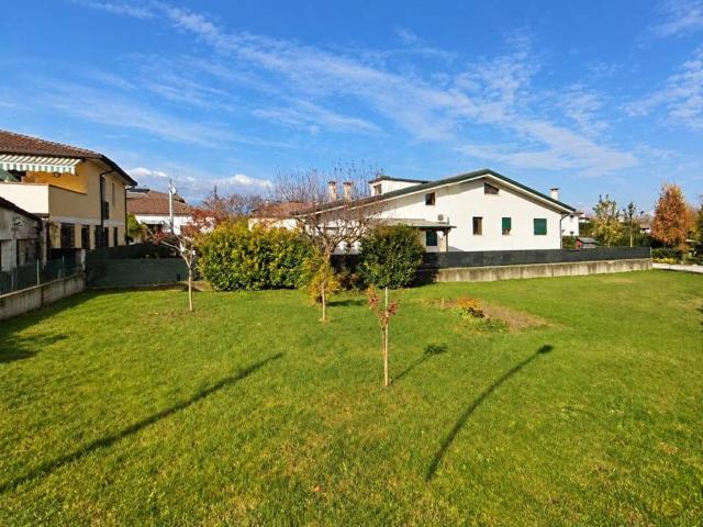 Terreno in vendita a Carmignano Di Brenta, Veneto