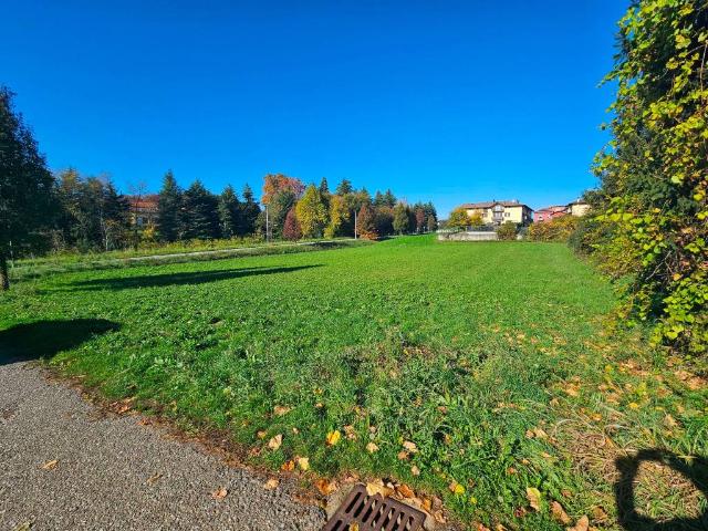 Terreno in vendita a Carnago, Lombardia