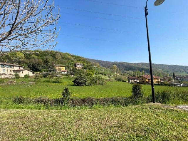 Terreno in vendita a Carobbio Degli Angeli, Lombardia
