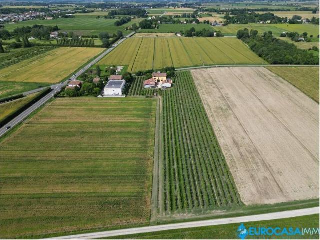 Terreno in vendita a Unione delle Terre d'Argine, Carpi