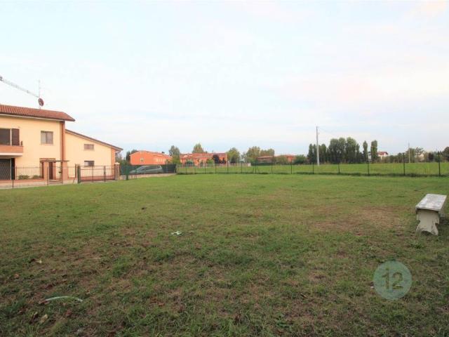Terreno in vendita a Unione delle Terre d'Argine, Carpi