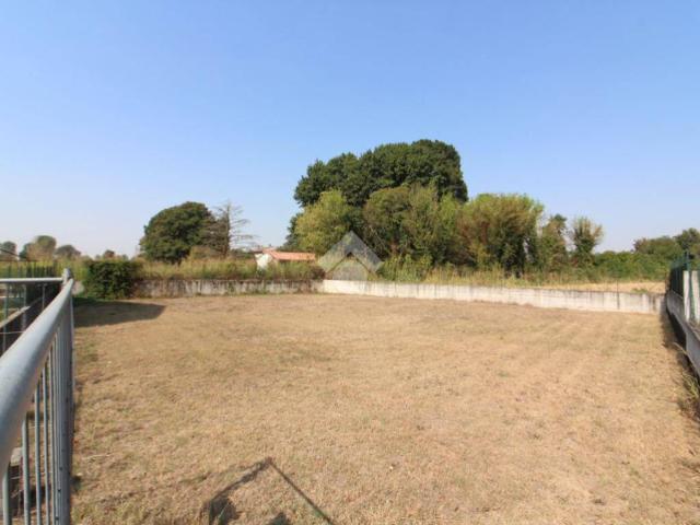 Terreno in vendita a Casaletto Ceredano, Lombardia