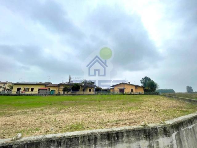 Terreno in vendita a Casalpusterlengo, Lombardia