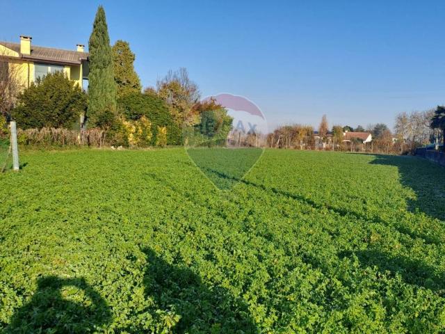 Terreno in vendita a Casalserugo, Ronchi del Volo