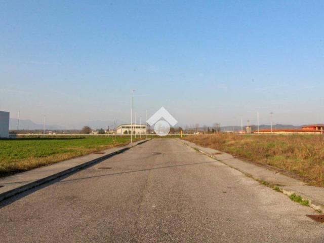 Terreno in vendita a Casalserugo, Ronchi del Volo