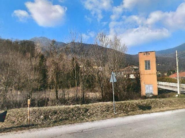 Terreno in vendita a Comunità Montana Valli del Verbano, Casalzuigno