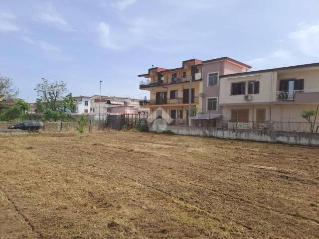 Terreno in vendita a Casandrino, Campania