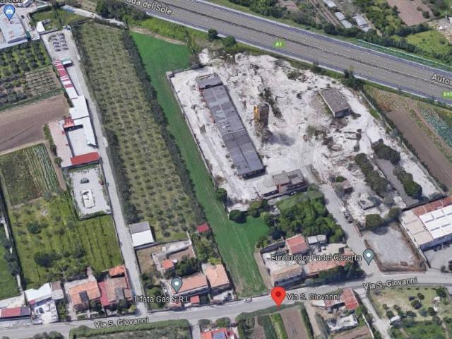 Terreno in vendita a Casapulla, Campania