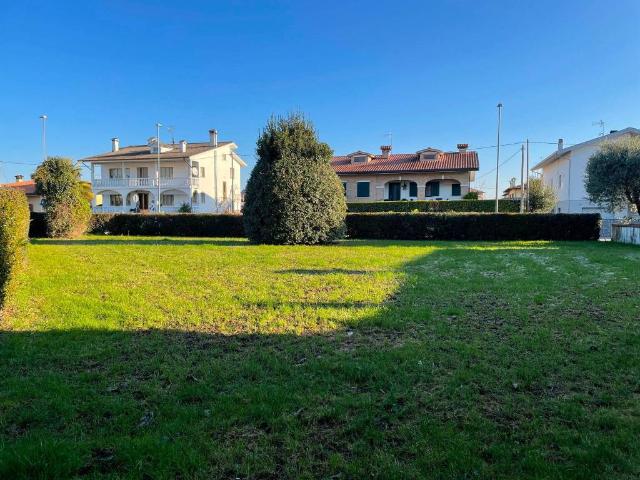 Terreno in vendita a Casarsa Della Delizia, Friuli-Venezia Giulia