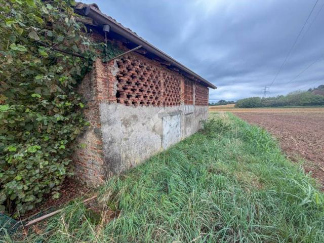 Terreno in vendita a Rogoredo, Casatenovo