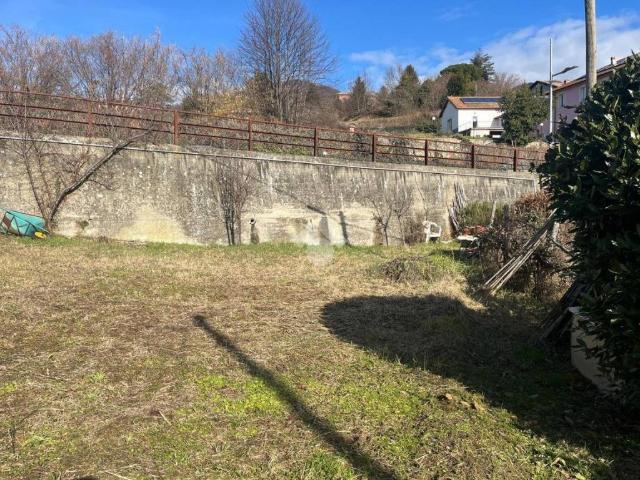 Terreno in vendita a Casella, Liguria
