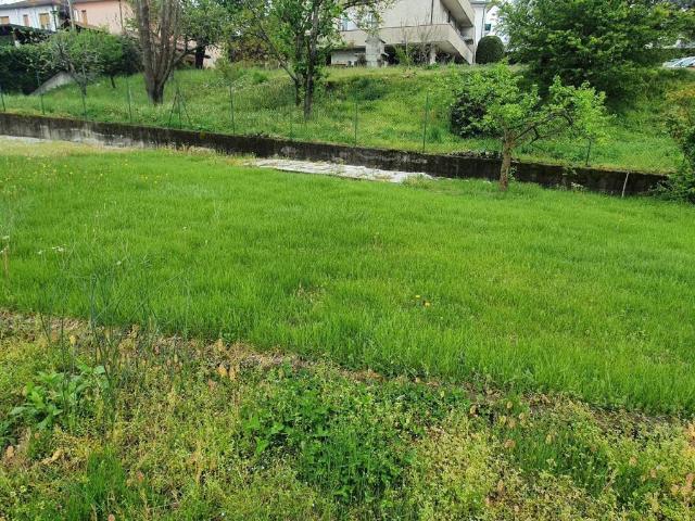 Terreno in vendita a Casnate con Bernate, Casnate