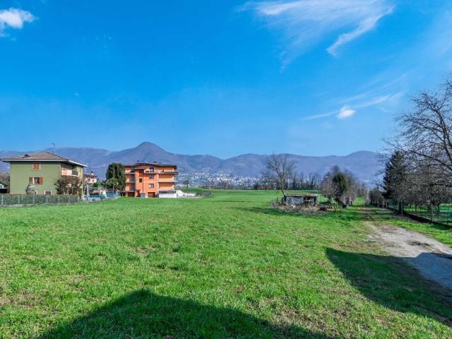 Terreno in vendita a Casnigo, Lombardia