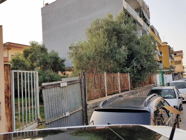 Terreno in vendita a Casoria, Campania