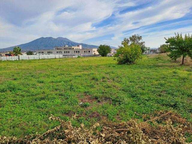 Terreno in vendita a Cittadella di Casoria, Casoria