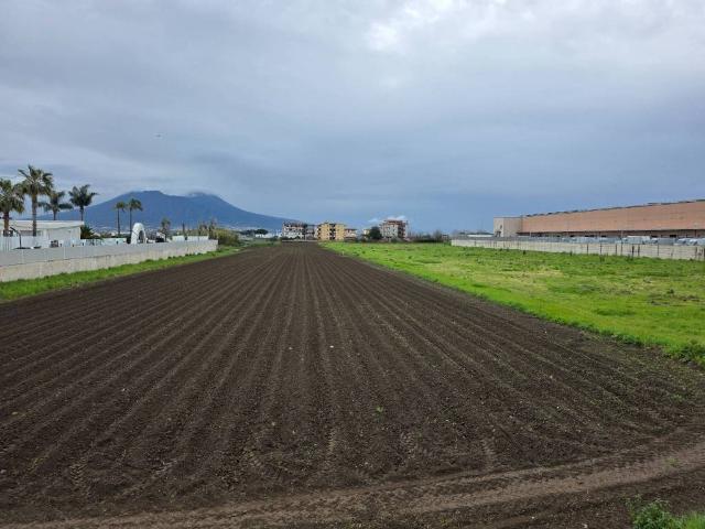 Terreno in vendita a Casoria, Campania