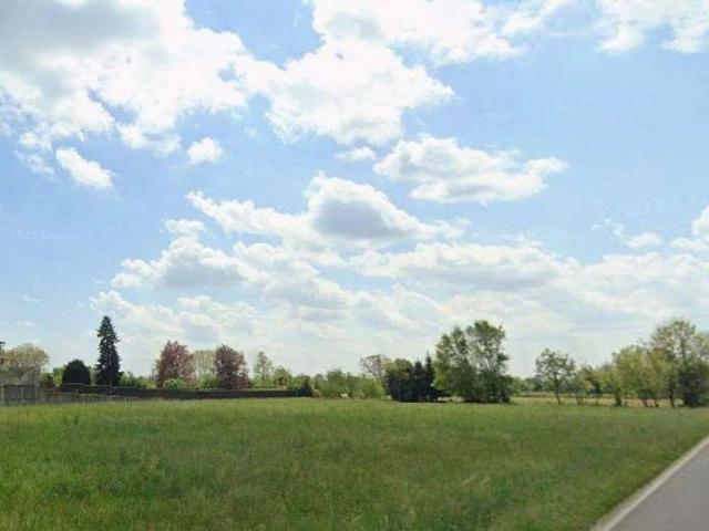 Terreno in vendita a Groppello d'Adda, Milano