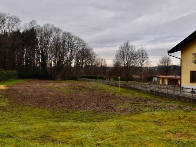 Terreno in vendita a Cassano Magnago, Lombardia