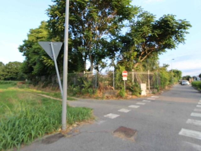 Terreno in vendita a Abbiategrasso, Lombardia