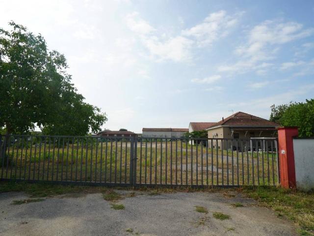 Terreno in vendita a Cassolnovo, Lombardia