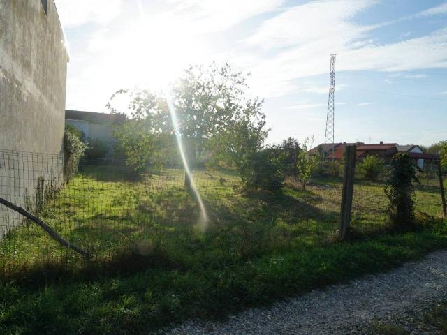 Terreno in vendita a Cassolnovo, Pavia