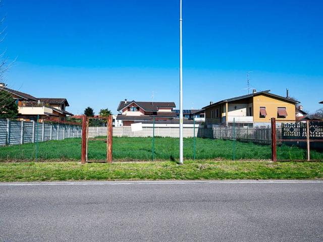 Terreno in vendita a Castano Primo, Lombardia