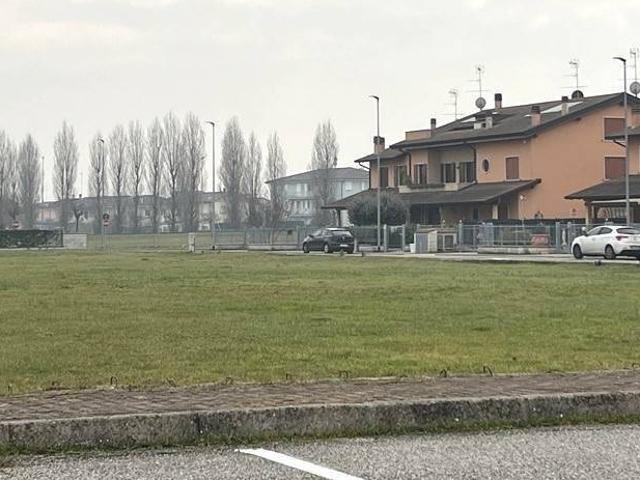 Terreno in vendita a Castel D'ario, Lombardia