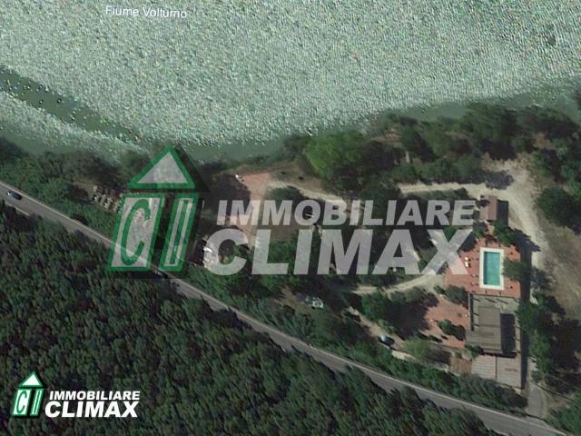 Terreno in vendita a Castel Morrone, Campania