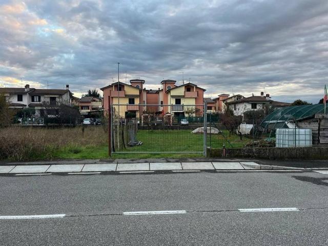 Terreno in vendita a Castel Rozzone, Bergamo