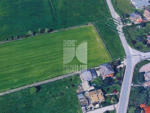 Terreno in vendita a Castel Rozzone, Bergamo