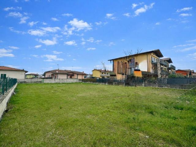 Terreno in vendita a Castelcovati, Lombardia