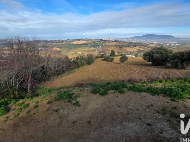 Terreno in vendita a Cerretano, Marche