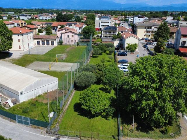 Terreno in vendita a Castelfranco Veneto, Veneto