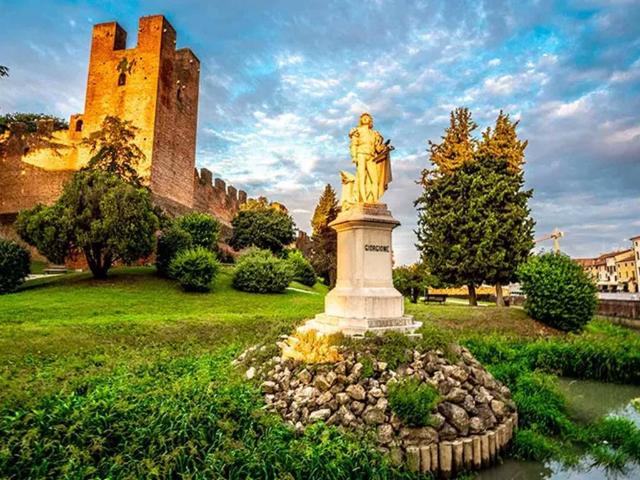 Terreno in vendita a Castelfranco Veneto, Veneto