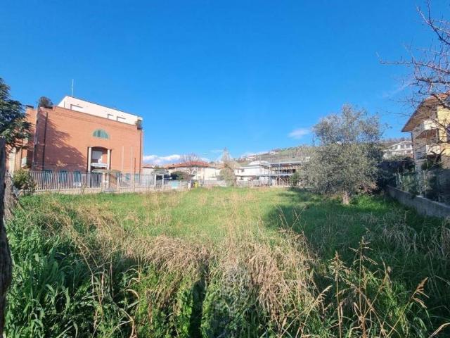 Terreno in vendita a Castellalto, Abruzzo