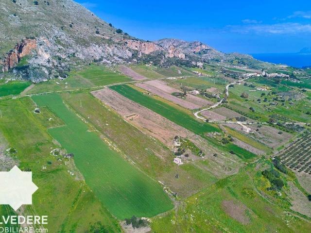 Terreno in vendita a Castello di Baida, Castellammare Del Golfo