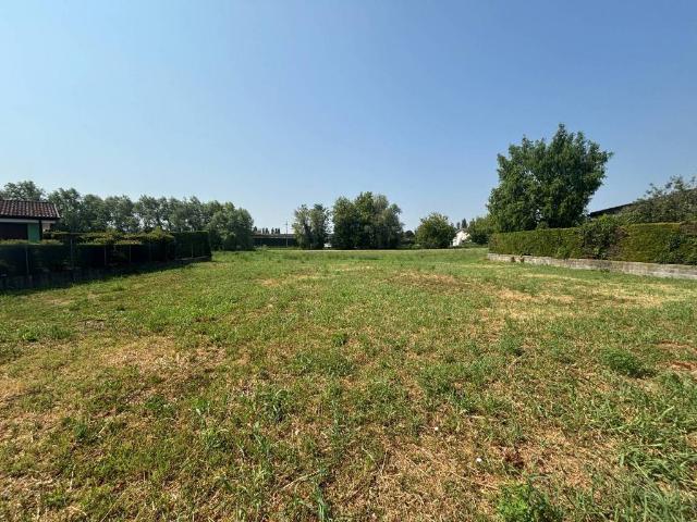 Terreno in vendita a Castellucchio, Lombardia