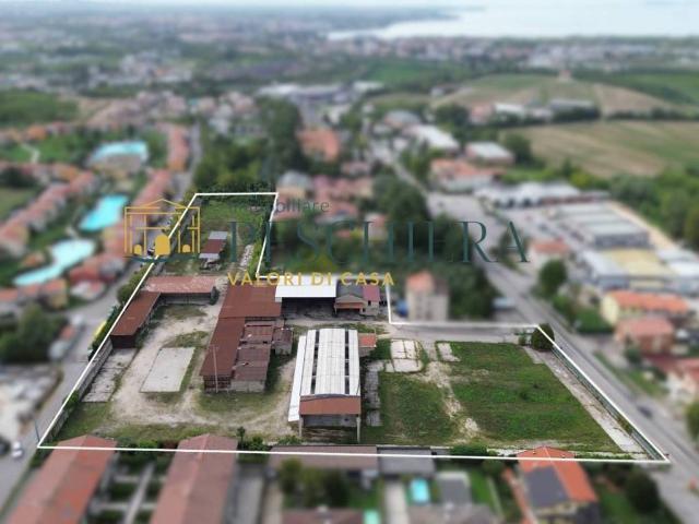 Terreno in vendita a Castelnuovo Del Garda, Veneto