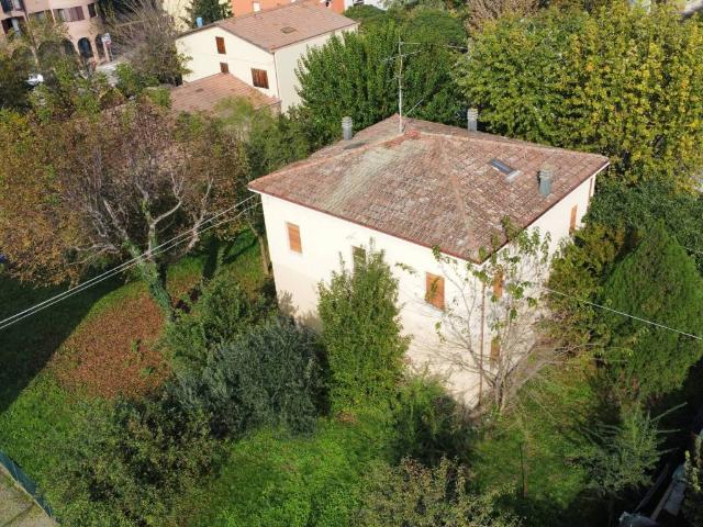 Terreno in vendita a Unione di comuni Terre di Castelli, Castelnuovo Rangone