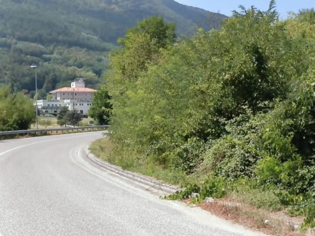 Terreno in vendita a Castelpetroso, Molise
