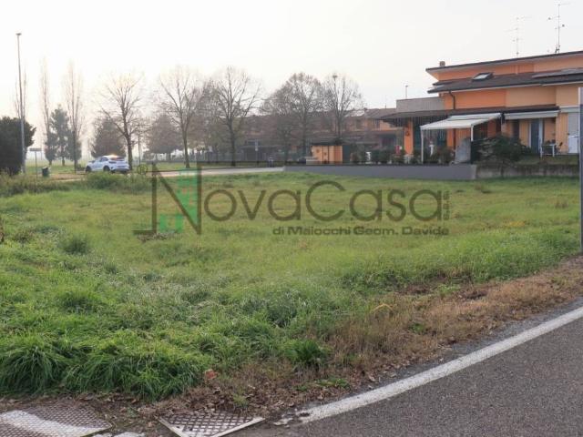 Terreno in vendita a Castiglione D'adda, Lombardia
