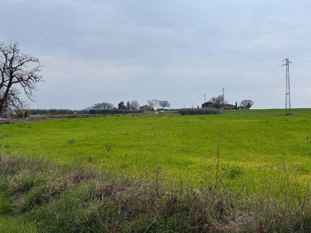 Terreno in vendita a Macchie, Gioiella