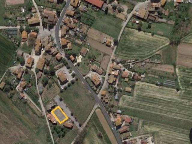Terreno in vendita a Macchie, Gioiella