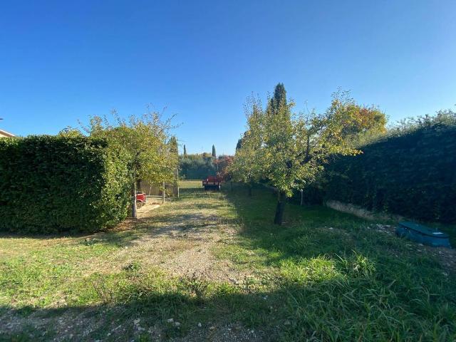 Terreno in vendita a Poggetto, Gioiella