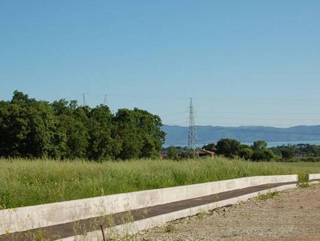 Terreno in vendita a Macchie, Gioiella