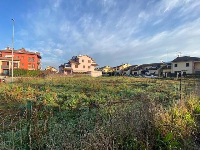Terreno in vendita a Castiraga Vidardo, Lombardia