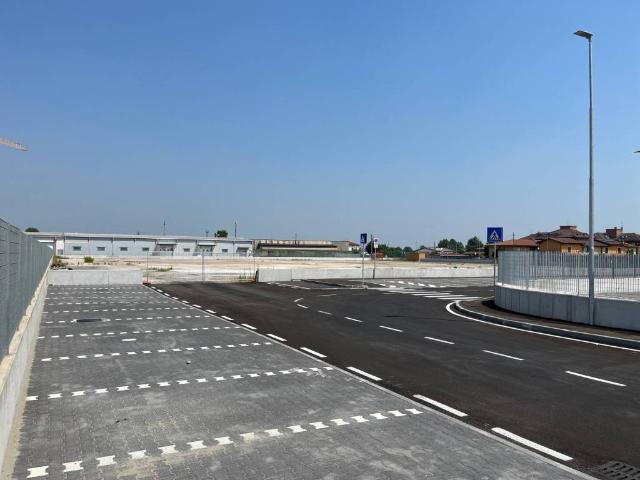 Terreno in vendita a Castrezzato, Lombardia