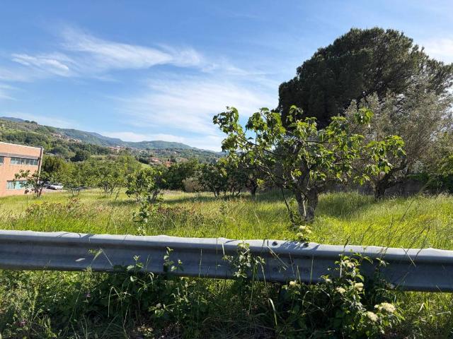 Terreno in vendita a Andreotta, Castrolibero