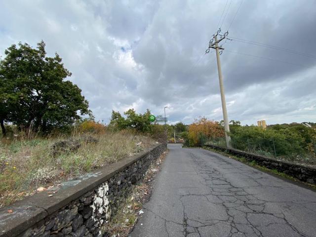 Terreno in vendita a Pedara, Sicilia